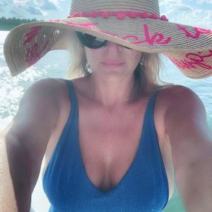 Meet your Posher, Alieth marie